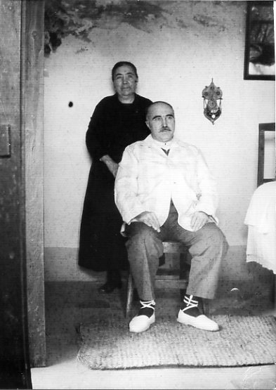 Mossen Joaquim i germana Vicenta